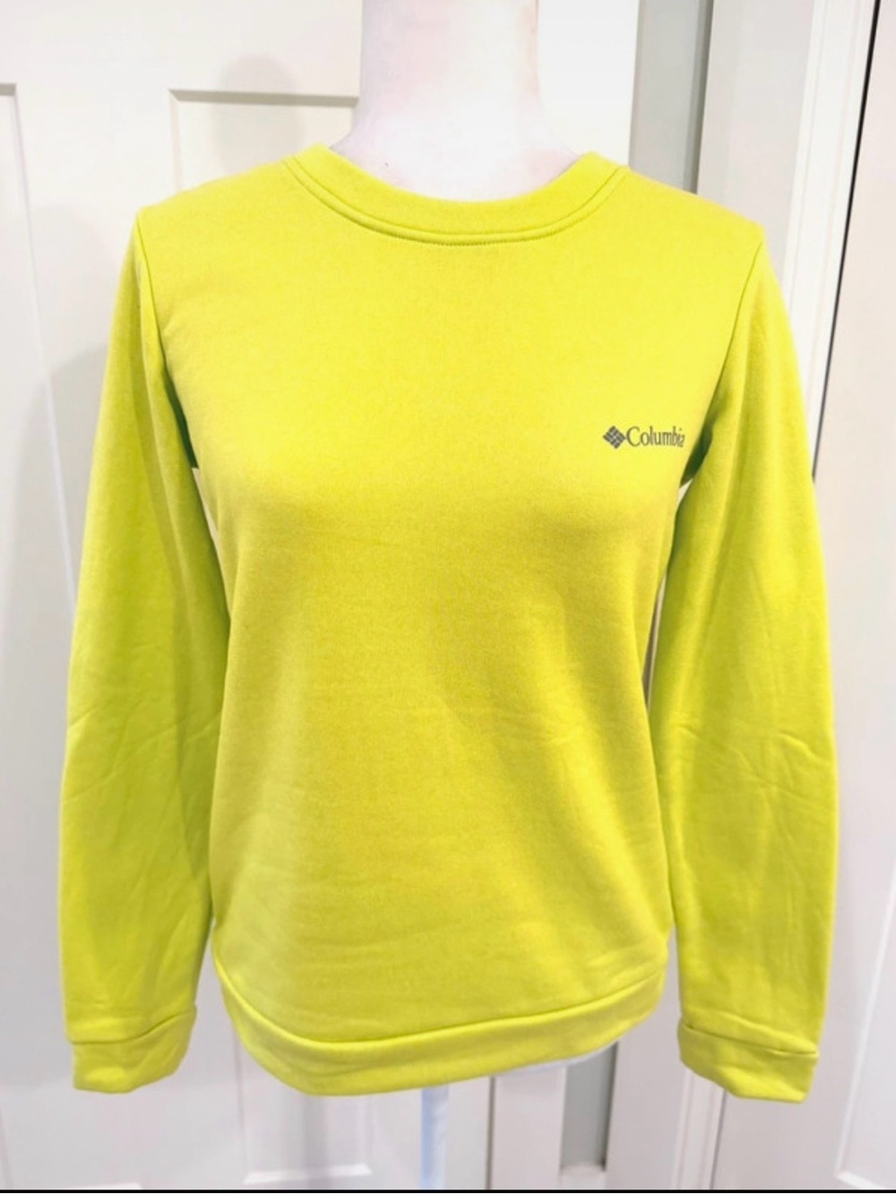 Columbia Sweatshirt, NWT